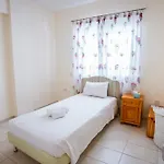 Elli Seaside Villa Paralimni