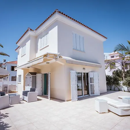 Elli Seaside Paralimni